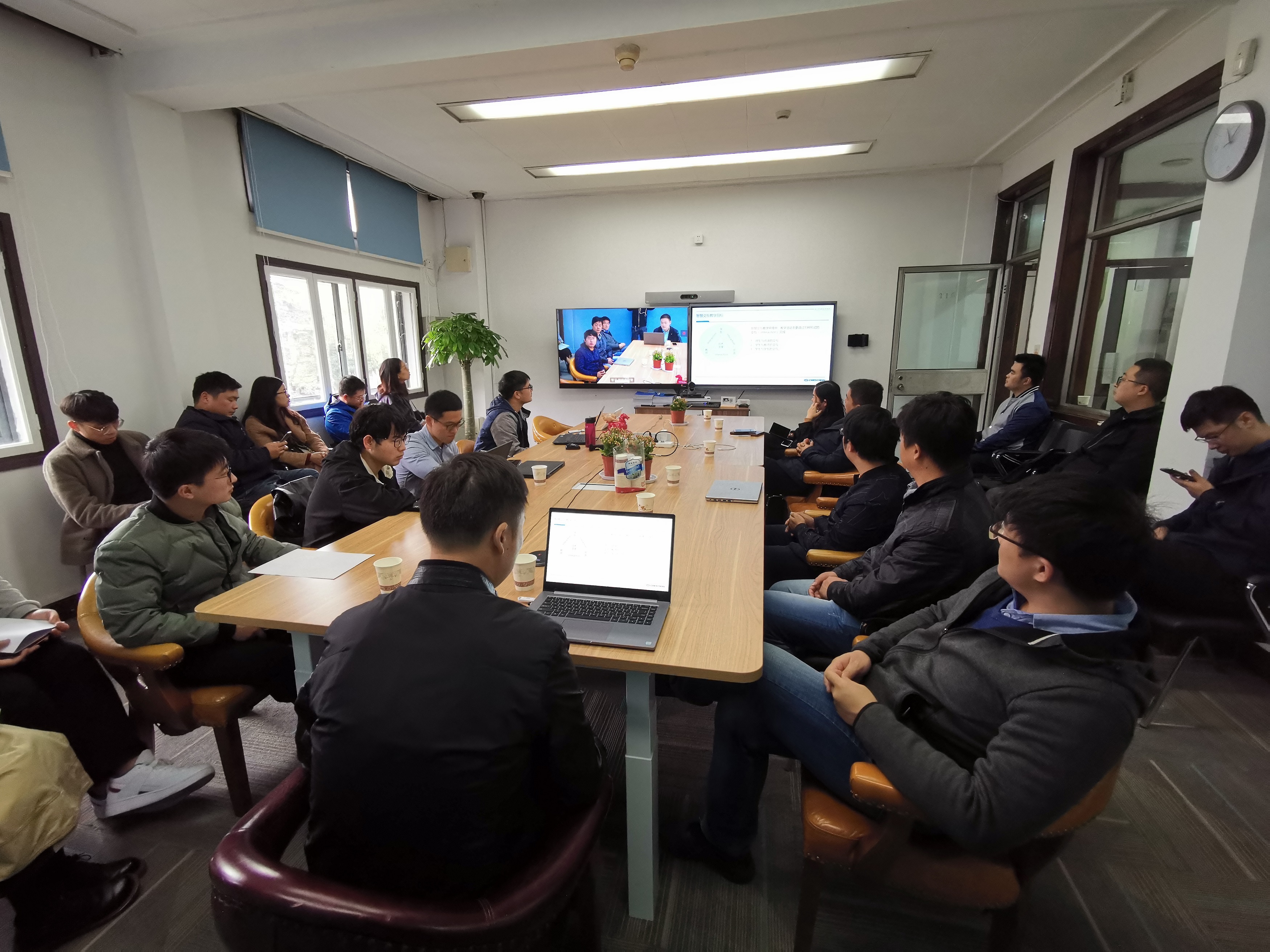 1574920905778010209.jpg 1574920905778010209.jpg